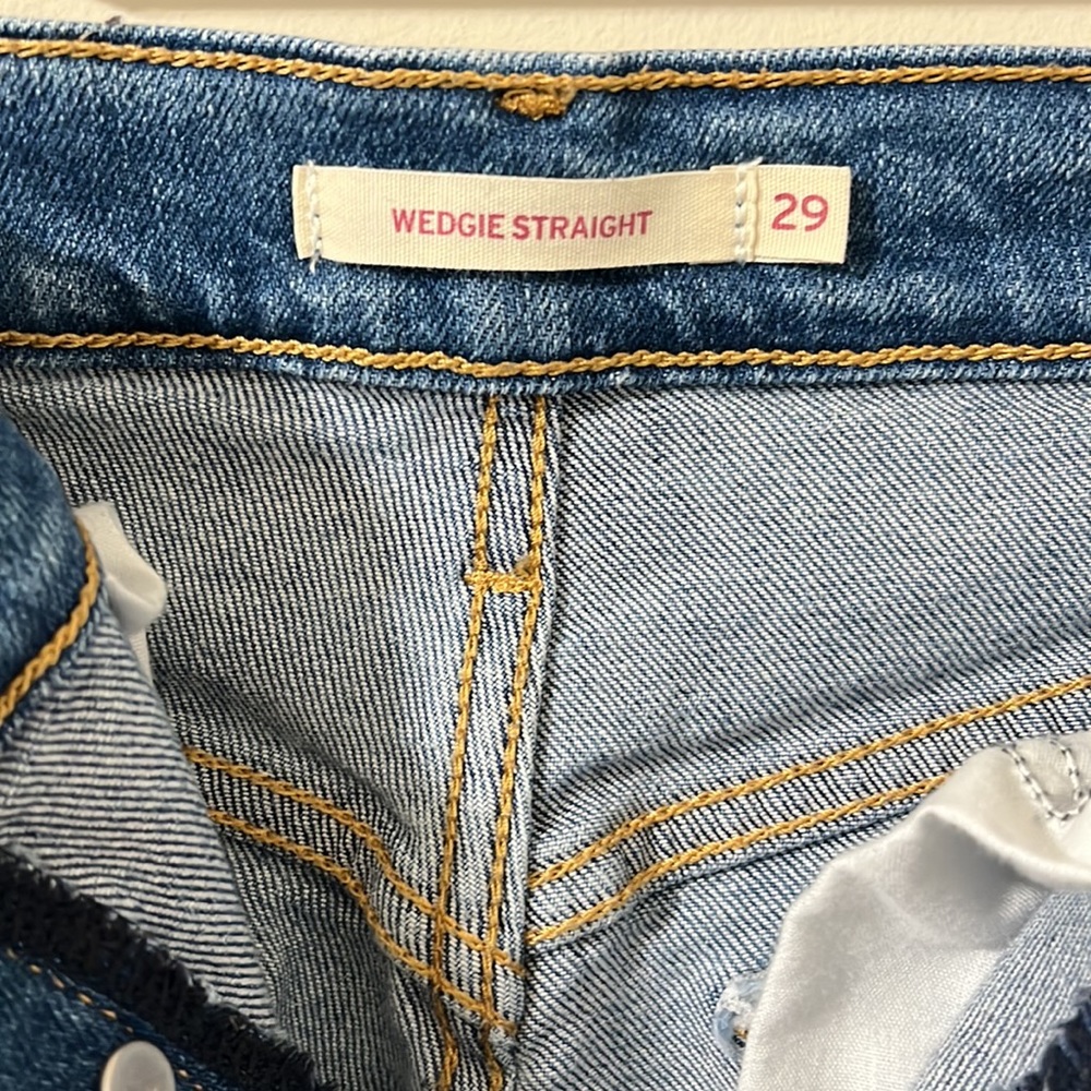 Levi’s Wedgie Straight High Rise Medium Wash Denim Jeans Size 29 - Picture 10 of 11